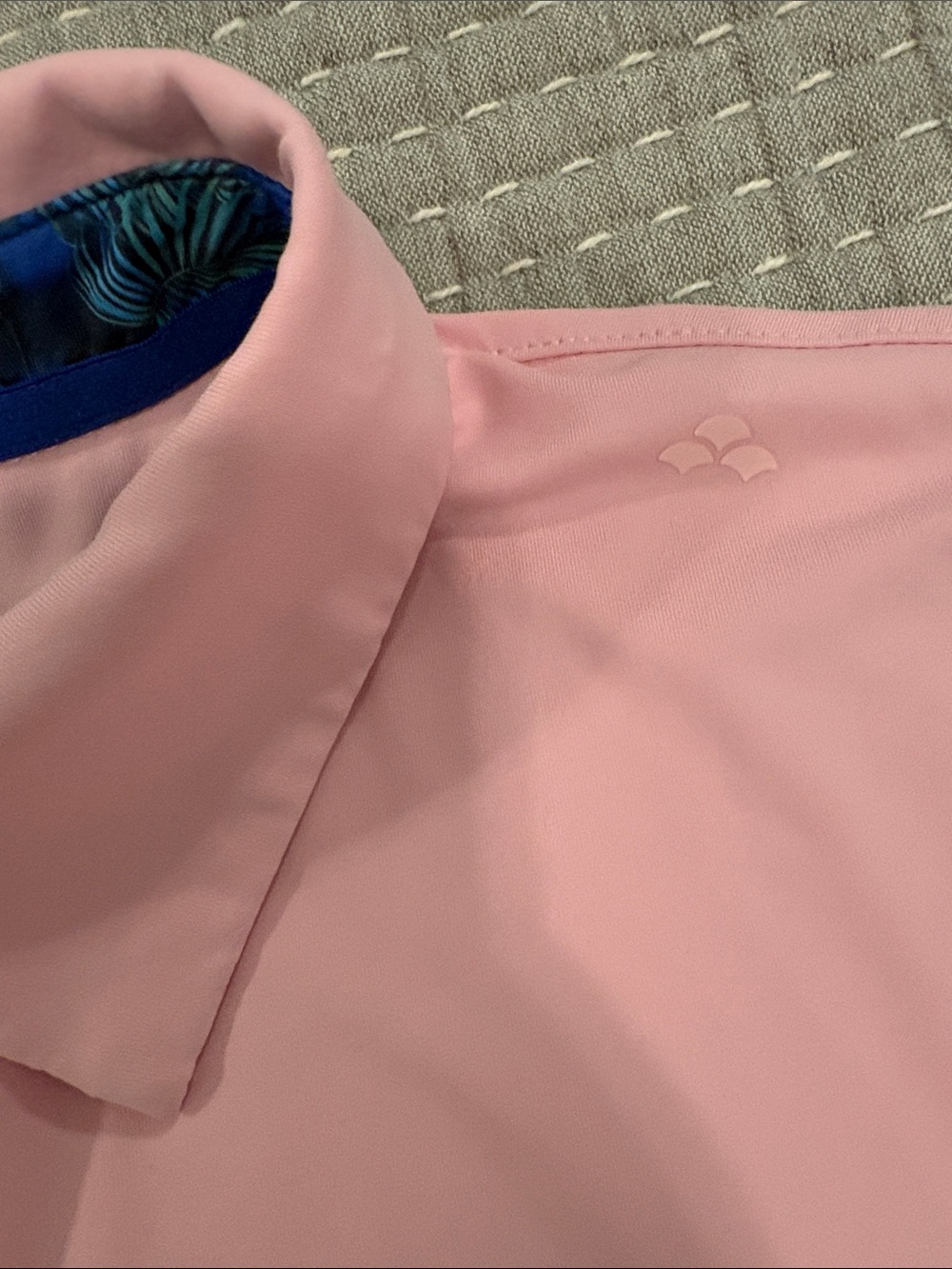 SCALES Men's Light Pink Polo with Patterned Inner Collar - Picture 3 of 6